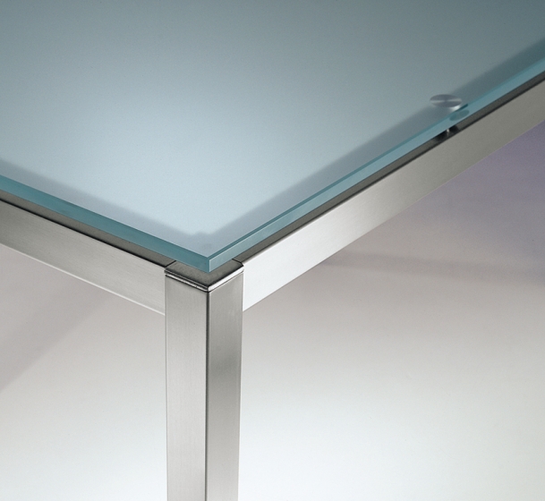 Table 4 pieds Kuadro verre pedrali acier satiné acier