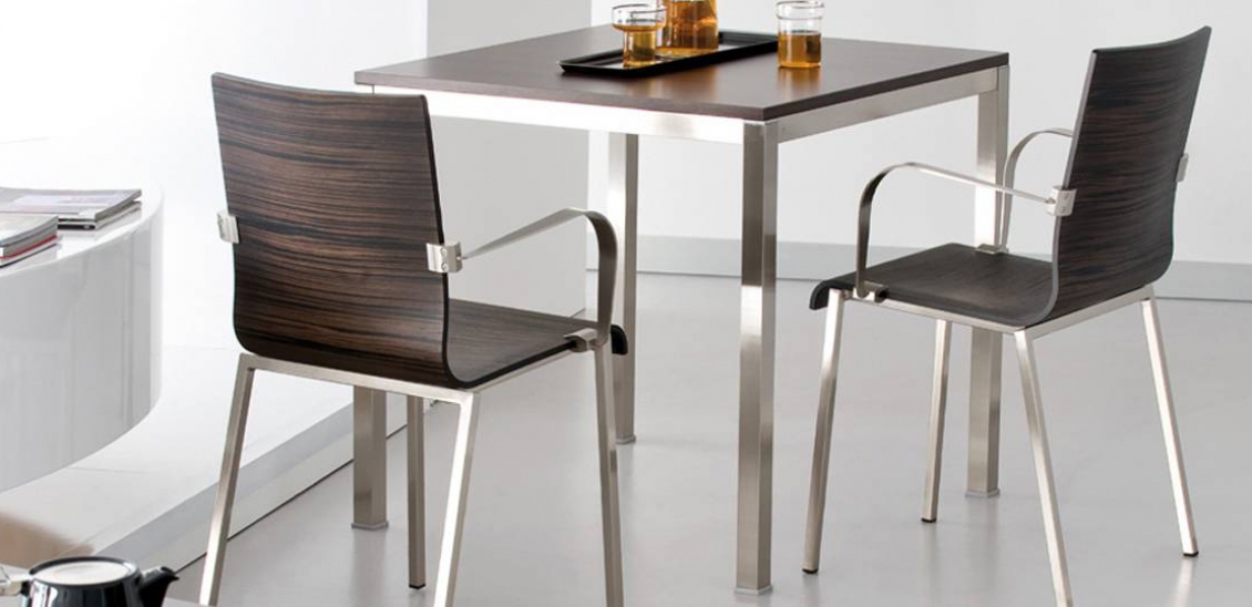 Table 4 pieds Kuadro Pedrali acier 