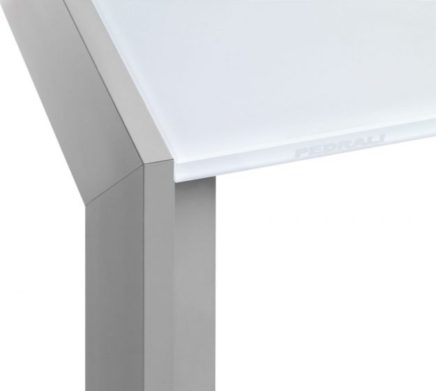 Table 4 pieds Matrix Claudio Dondoli Marco Pocci Pedrali