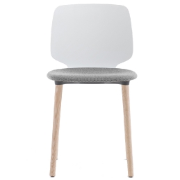 Chaise Babila Pedrali bois frene garnie empilable promo mobilier