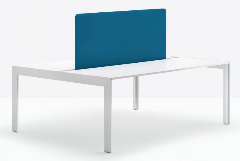 Table 4 pieds Matrix desk Claudio Dondoli Marco Pocci Pedrali 