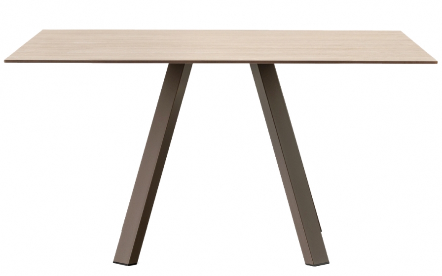Table 4 pieds Arki pedrali acier laqué bois multiplis compact
