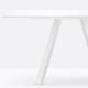 Table 4 pieds Arki pedrali acier laqué bois multiplis compact Recherche d'une table moderne pour restaurant