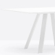 Table 4 pieds Arki pedrali acier laqué bois multiplis compact Recherche d'une table moderne pour restaurant