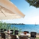 Fauteuil Bridge Monaco léger et empilable pour restaurant et terrasse tressage pratique blanc ou café pour chr horeca