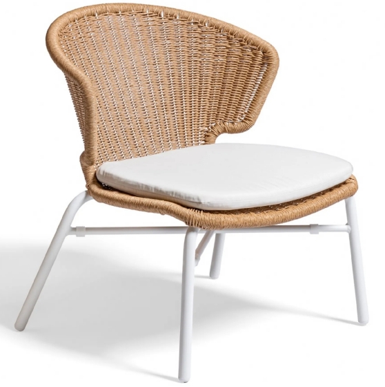 Chauffeuse, Orly, Dossier: corde, wicker; Fonction: empilable x 4; Structure: aluminium laqué peint; Assise: corde, wicker, cous