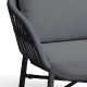 Fauteuil lounge, Manila, Dossier: corde; Fonction: empilable; Structure: aluminium laqué peint; Assise: coussin garni;