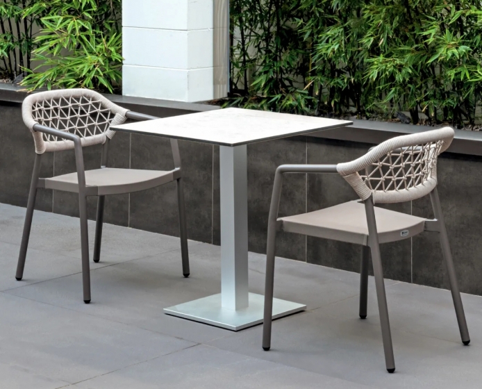 Pied de table colonne Lugano carré Bases en aluminium peint design épuré simple et pratique pour terrasse restaurant gris ou no